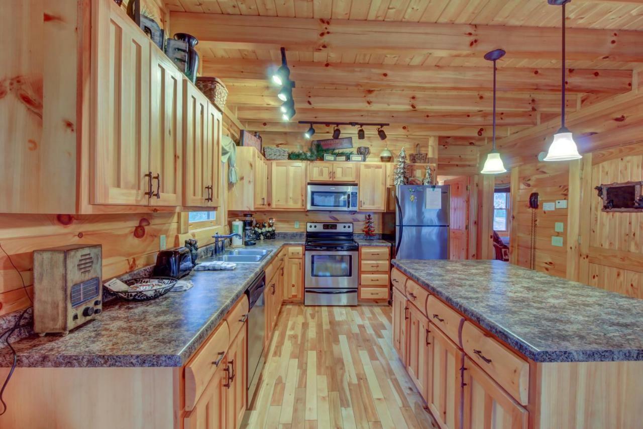 Вилла Bearfoot Retreat Waldens Creek Экстерьер фото