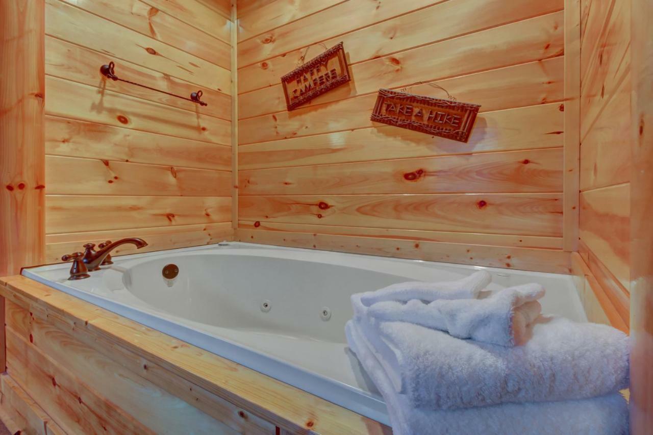 Вилла Bearfoot Retreat Waldens Creek Экстерьер фото